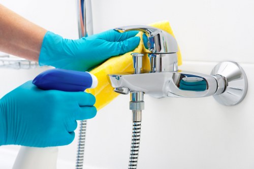 End of tenancy cleaning service for a furnished SW8 home